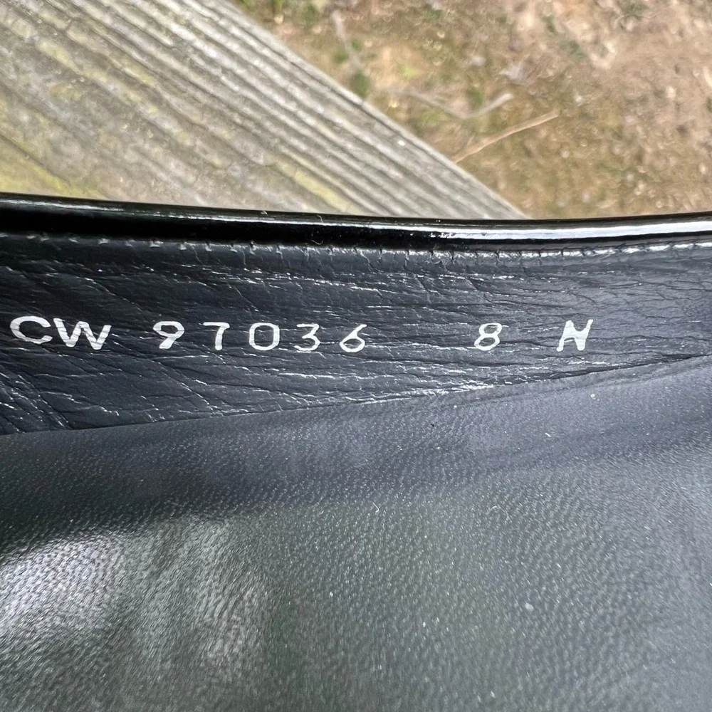 STUART WEITZMAN Black Patent Leather Small wedge Flat shoes Women’s 8 Narrow - Picture 11 of 11